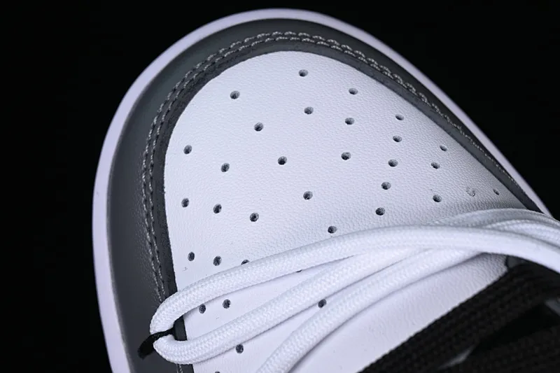 All Categories Nk SB Dunk Series Nk SB Dunk Low Low-top sneakers Nk SB Dunk Low Strap white and gray SB low-top sports and leisure sneakers DD1503-101